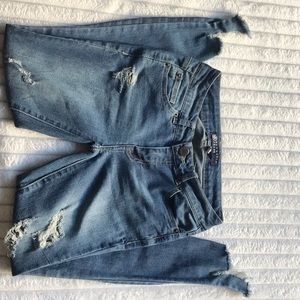 Boom Boom destroyed medium wash blue jeans ankle distressed size 1
